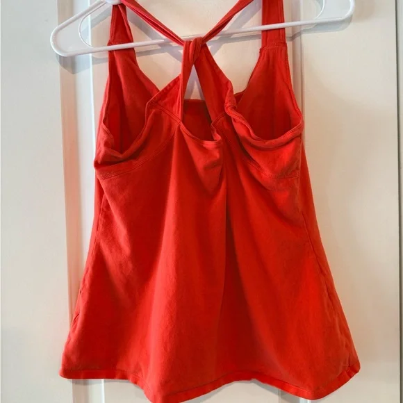 The North Face Women’s Medium Red Racerback Tank Top Athletic Workout - Picture 5 of 5